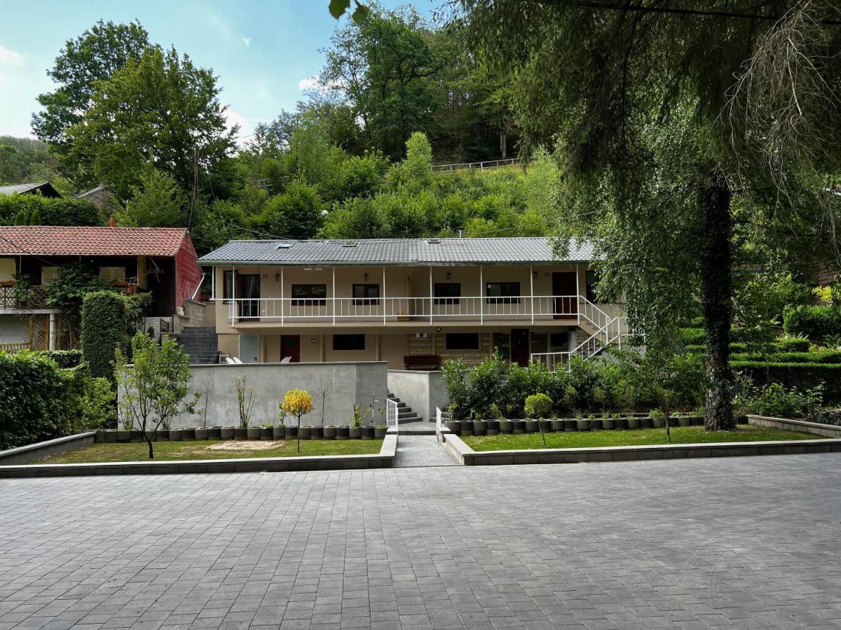 Laicas Lodge Dirbach ภายนอก รูปภาพ